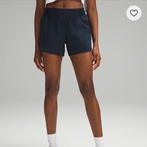 Lululemon Hotty Hot High Rise 4” inseam size 4 barely worn